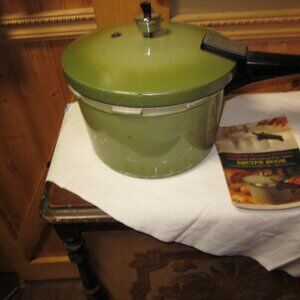 VTG 70S SEARS AVOCADO GREEN PRESSURE COOKER W/BOOK JIGGLER RACK